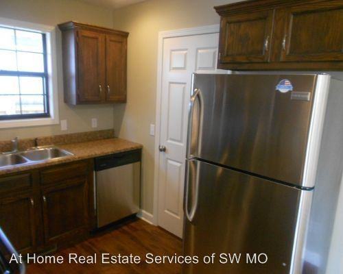 1264 Butterfield Dr - Photo 3 of 15