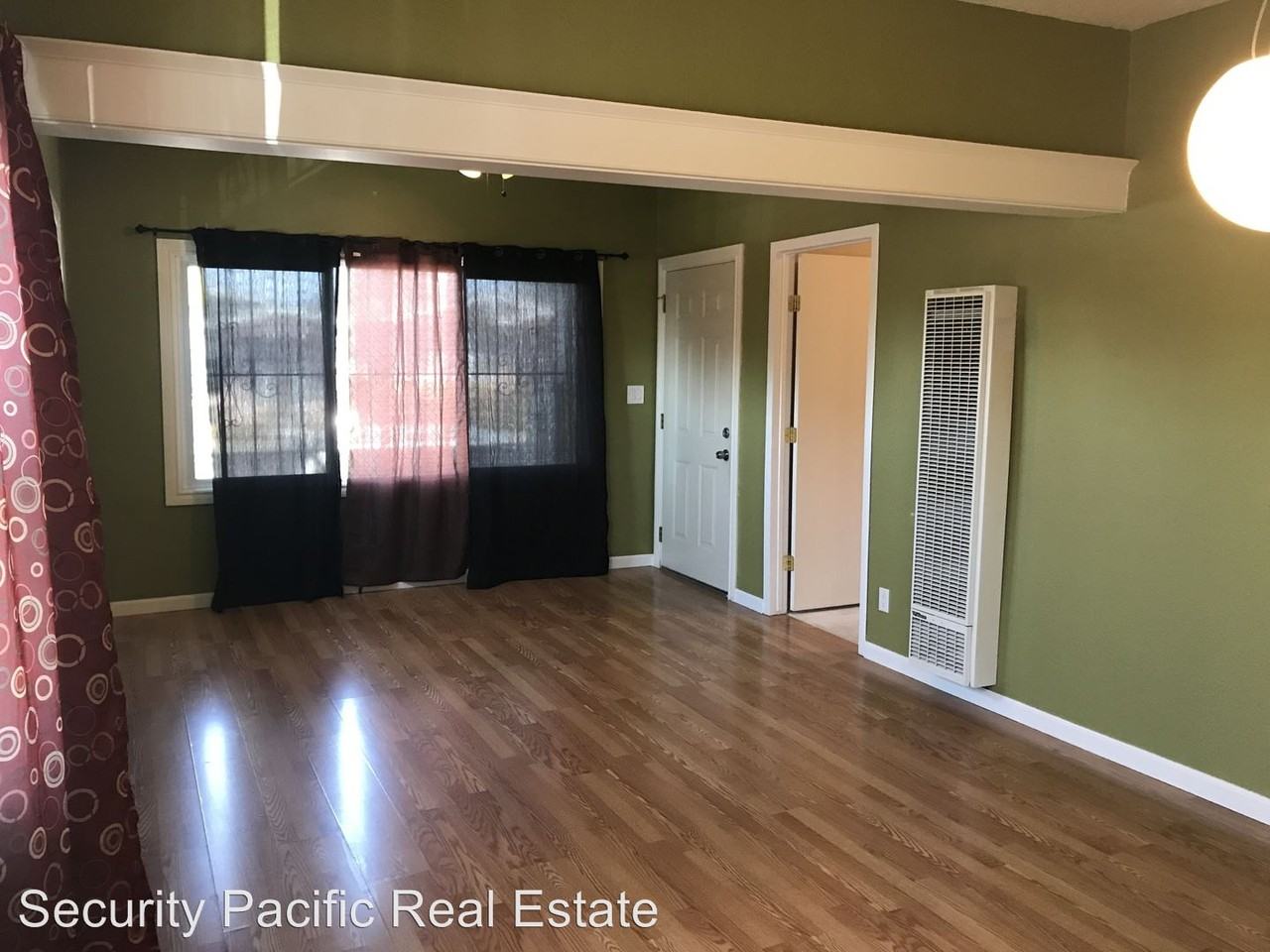 502 Pennsylvania Ave - Photo 2 of 12