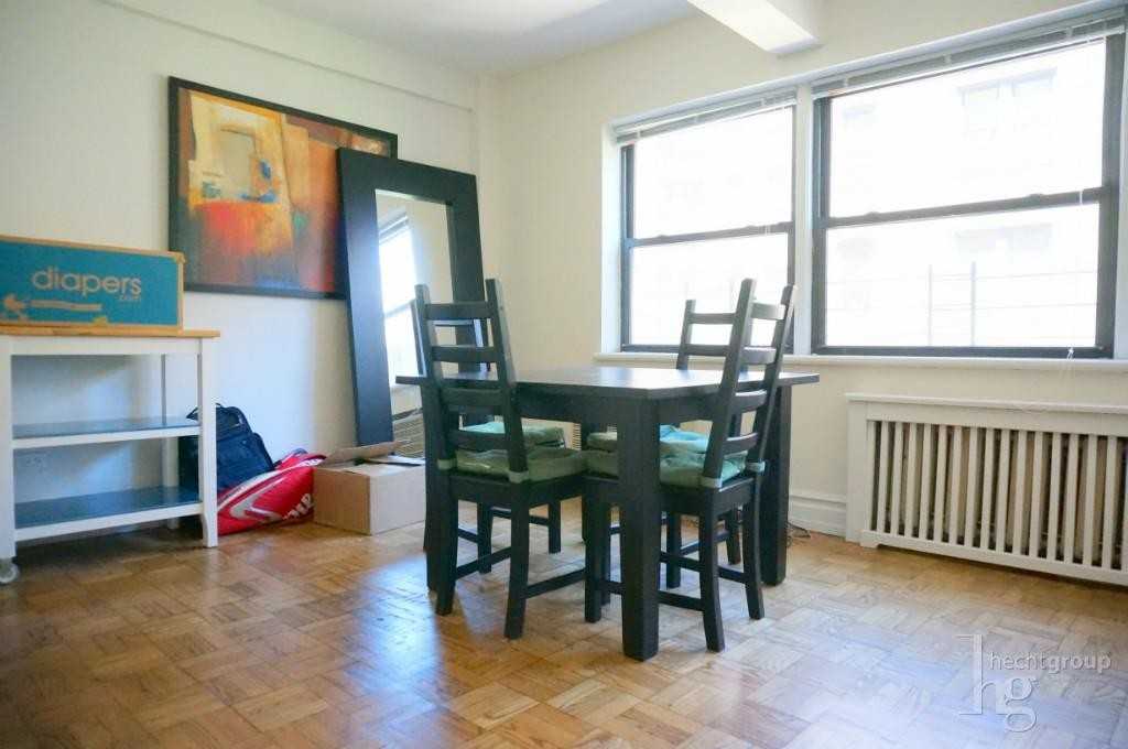 225 East 70th Street - Photo 3 of 6