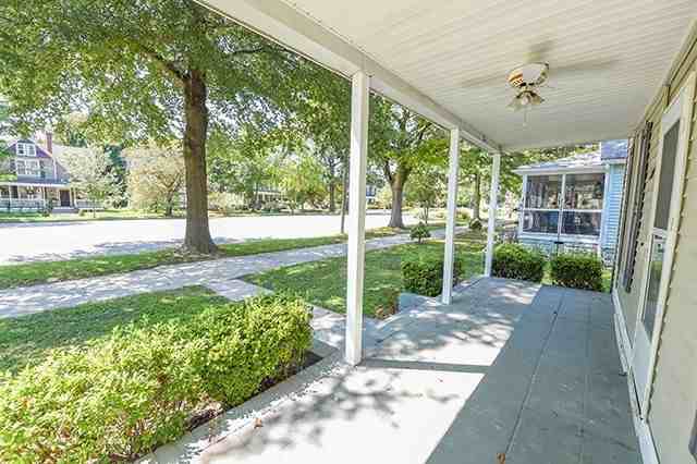 206 Central Ave - Photo 3 of 23