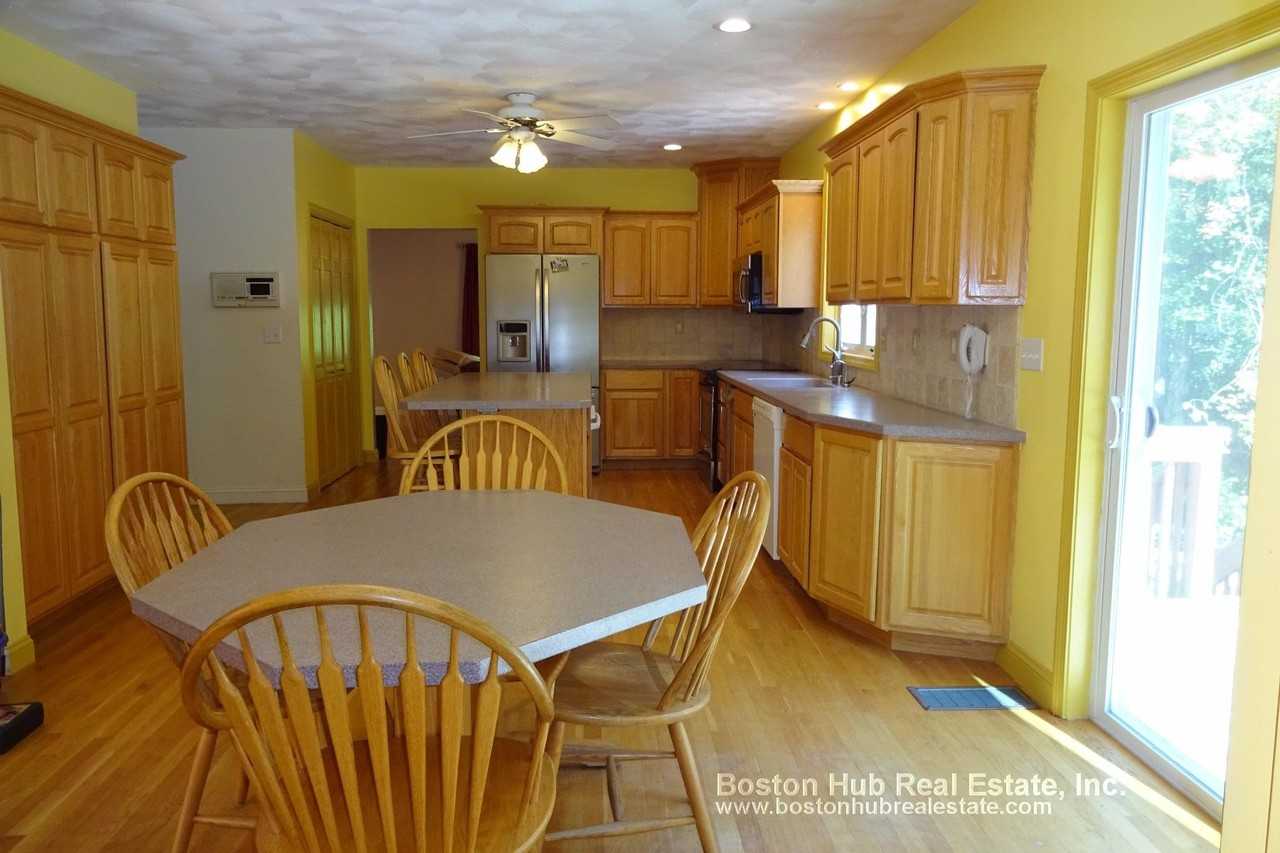 22 Lt J Cabral Dr - Photo 2 of 11