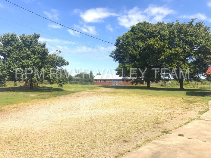 19117 Co Rd 71 - Photo 3 of 13