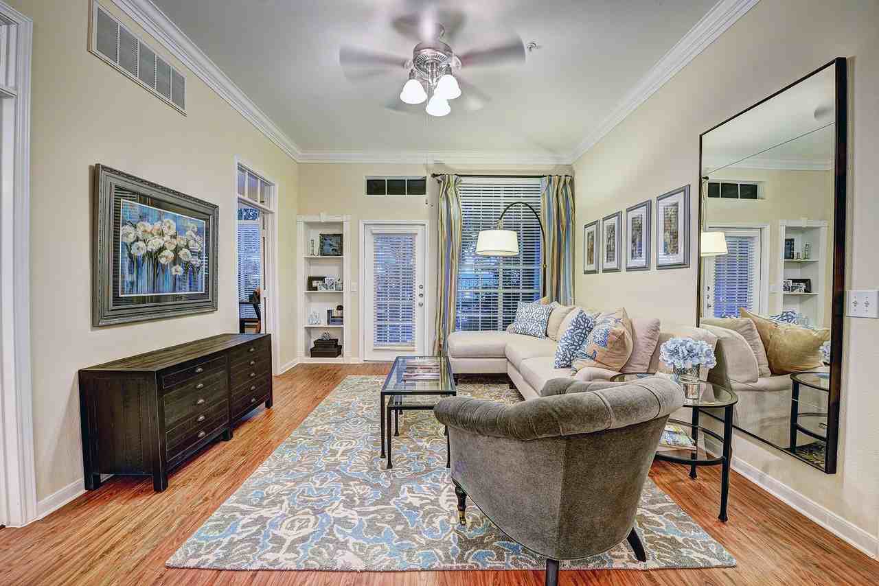 Post Oak Park II - Photo 3 of 53