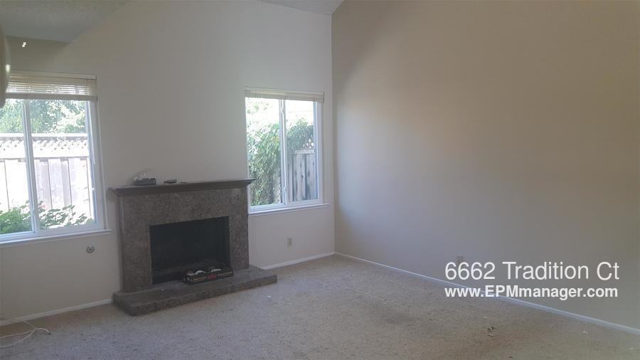 6662 Tradition Ct - Photo 2 of 8