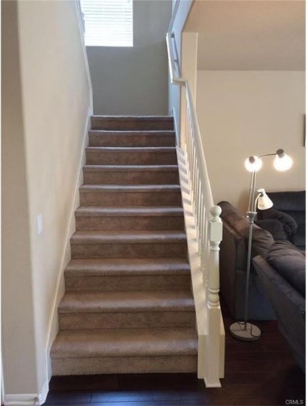 5774 Meeker Dr - Photo 3 of 13