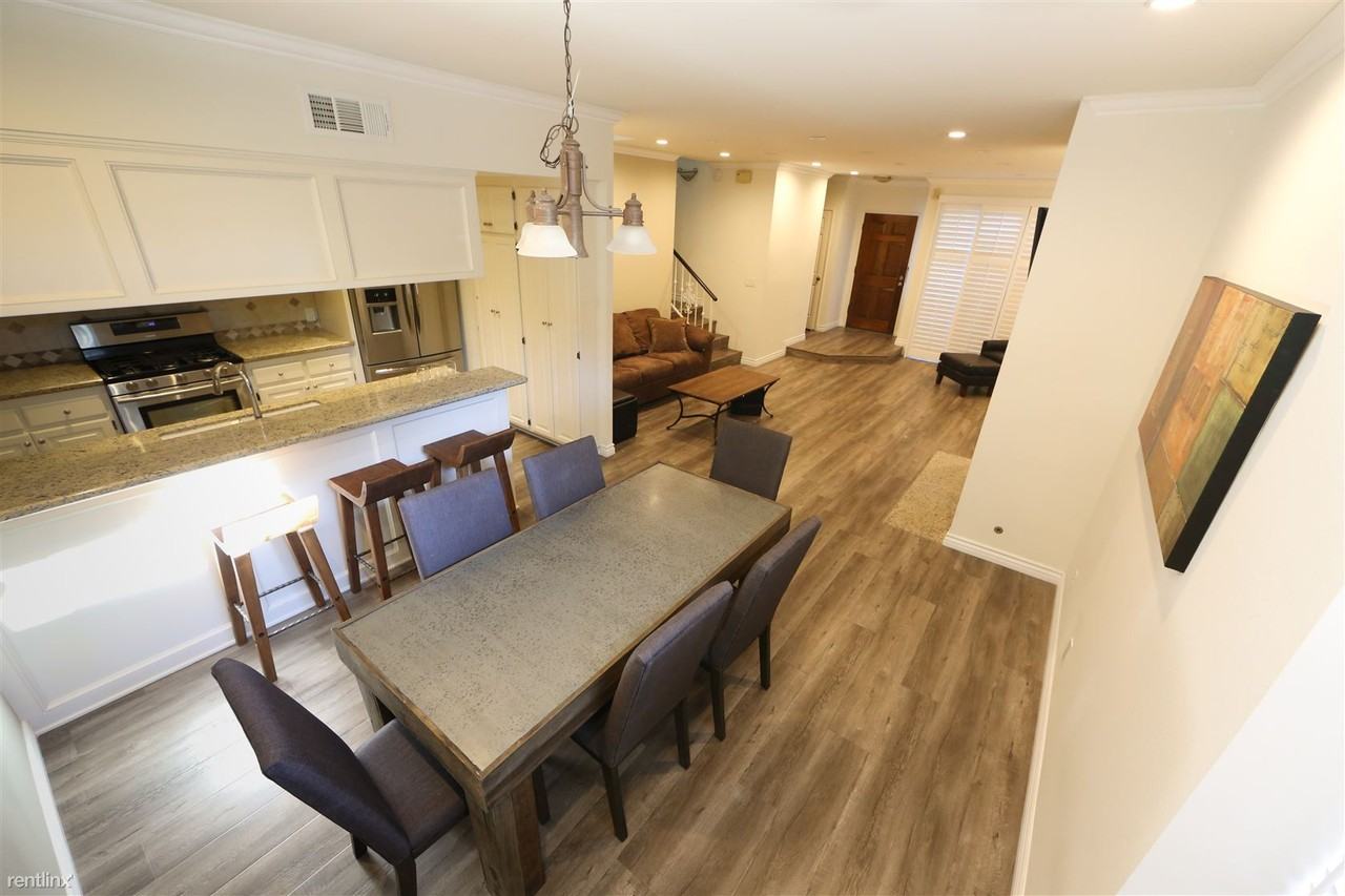 832 Magnolia Ave - Photo 2 of 10