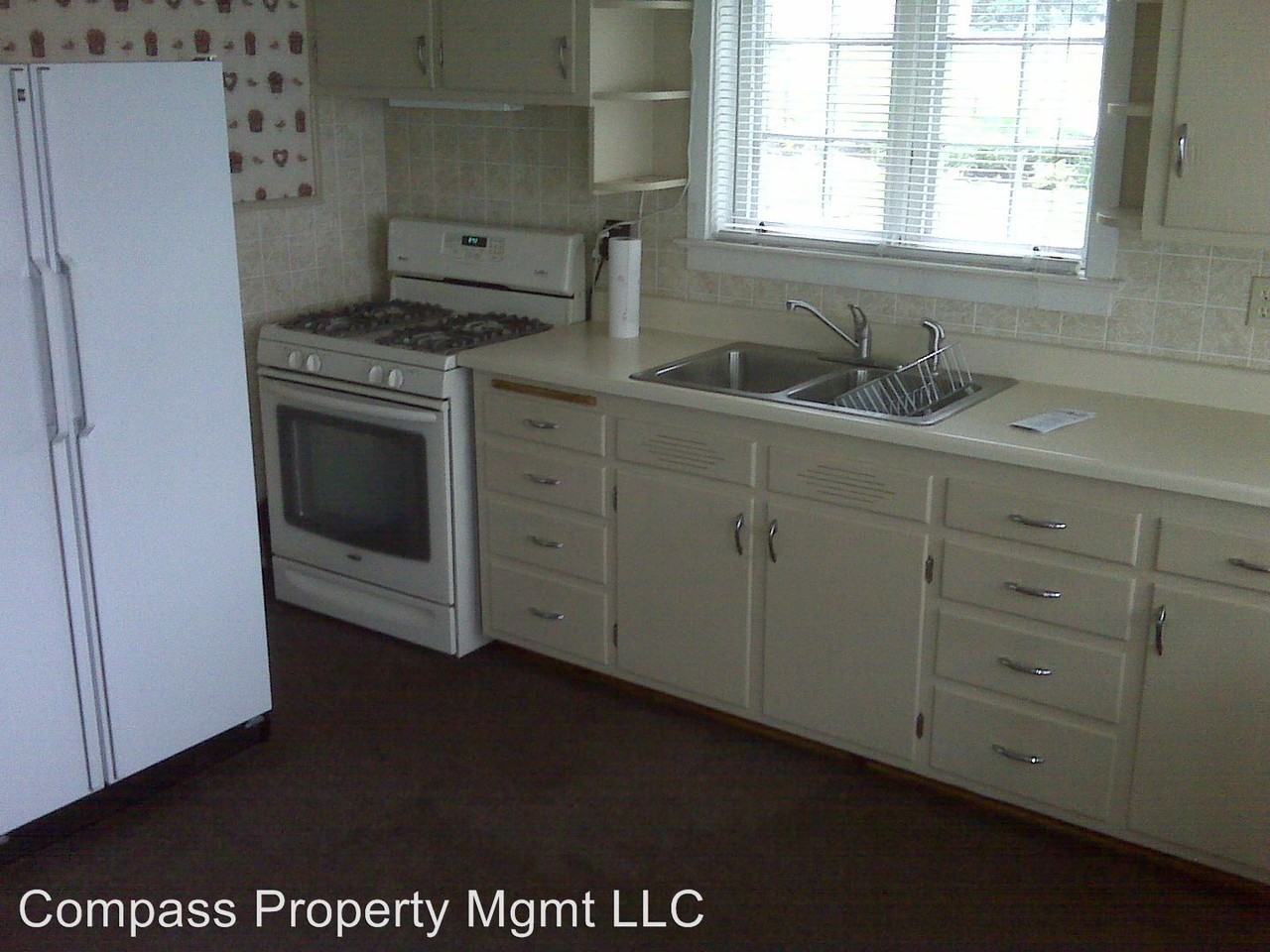 2965 Main St - Photo 2 of 8