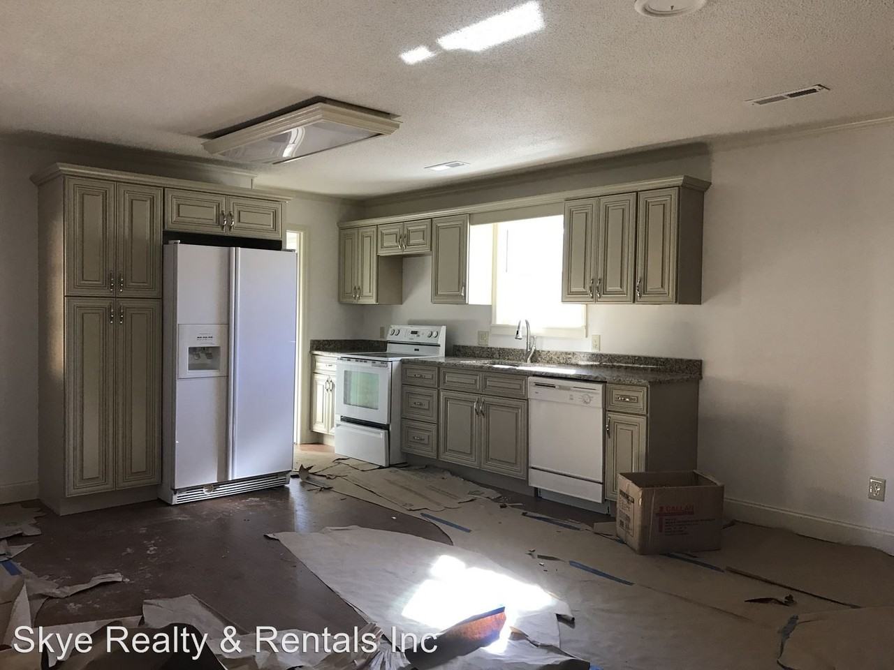 2724 Florence Dr - Photo 3 of 12