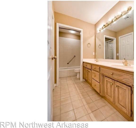 18 S Prairie Dunes Dr - Photo 3 of 17