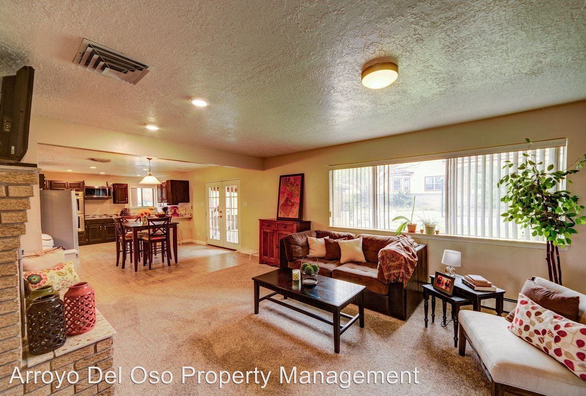 424 Monte Alto Pl NE - Photo 3 of 19