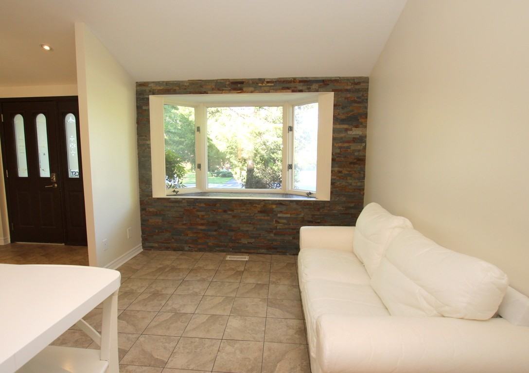 934 Beauclaire Drive - Photo 3 of 11