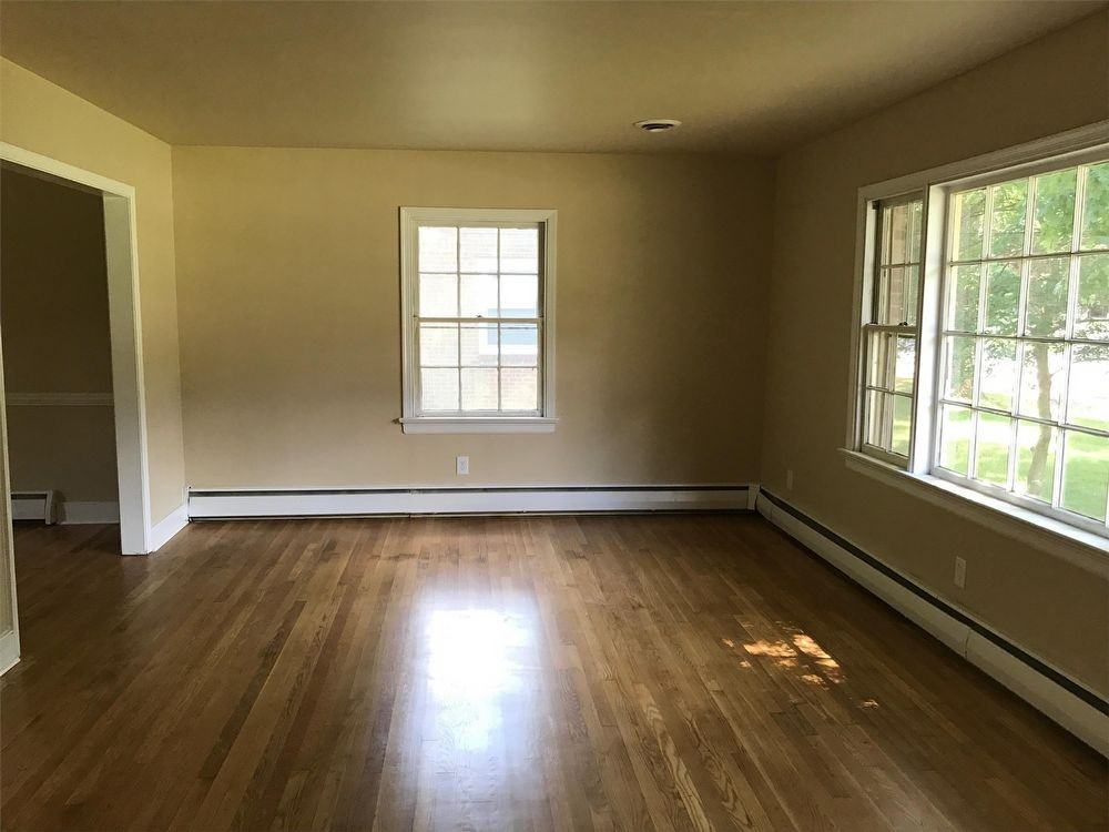 1425 Huntland Rd - Photo 2 of 14