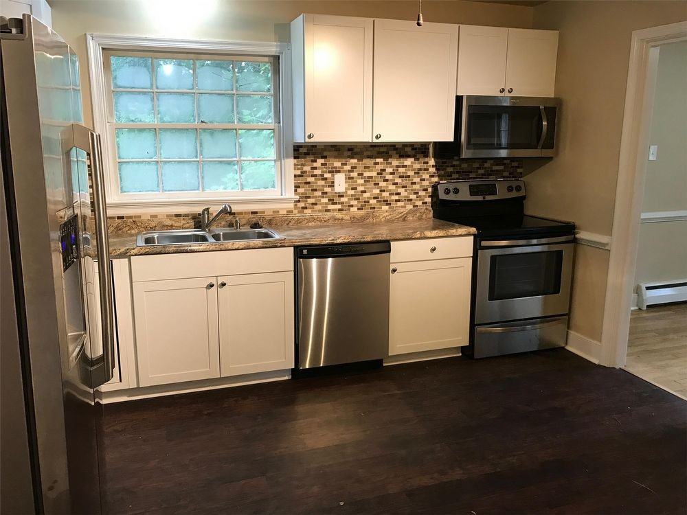 1425 Huntland Rd - Photo 3 of 14