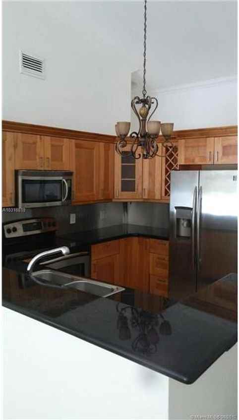 5643 N Park Rd - Photo 3 of 8