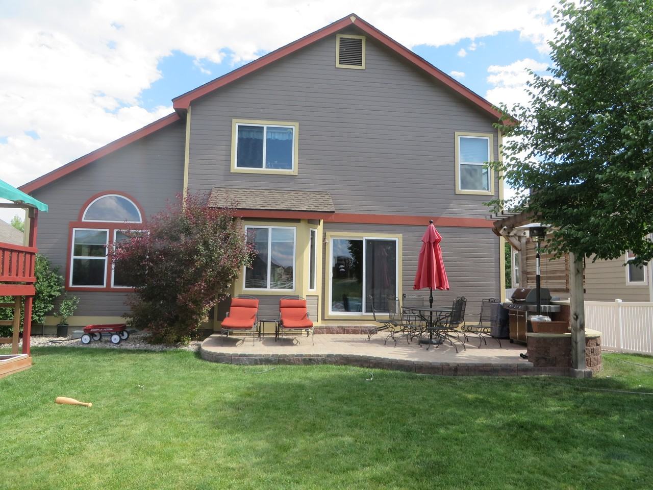 1420 Reeves Drive - Photo 3 of 23