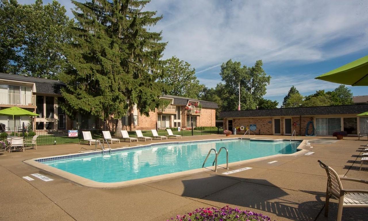 Farmington Oaks Apartments - Photo 3 of 39