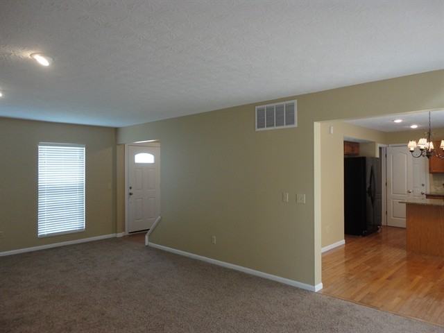 960 Camargo Ct - Photo 2 of 12