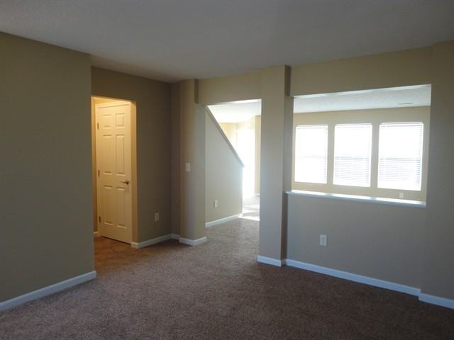 10244 Meadow Glen Dr - Photo 3 of 20