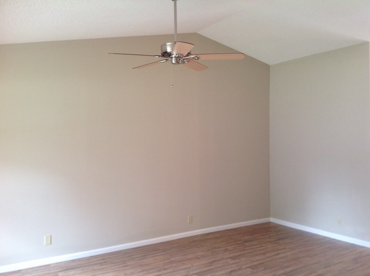 105 Pinedale Drive - Photo 3 of 24