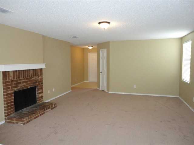 6021 Thoroughbred Trail - Photo 2 of 13