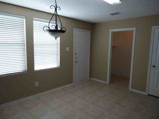 6021 Thoroughbred Trail - Photo 3 of 13