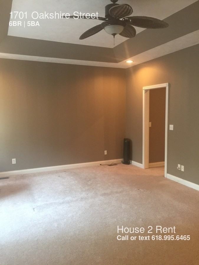 1701 Oakshire Rd - Photo 3 of 10