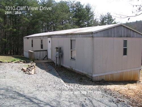 1010 Cliff View Dr - Photo 2 of 50