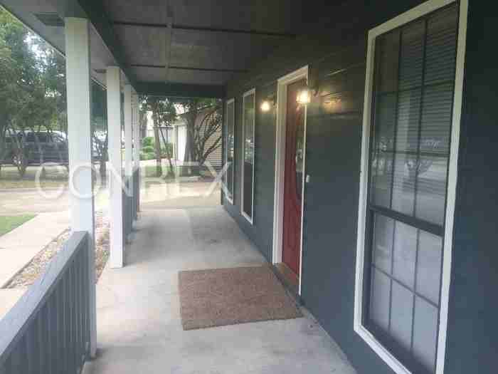 115 Train Dr - Photo 3 of 24