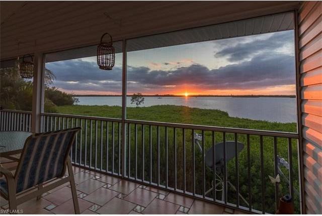 16661 Seagull Bay Ct - Photo 2 of 25