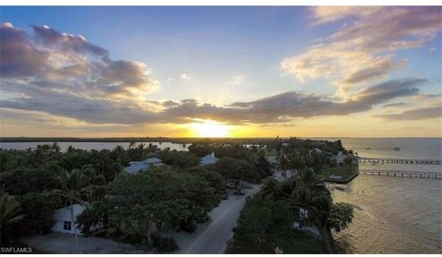 16661 Seagull Bay Ct - Photo 3 of 25