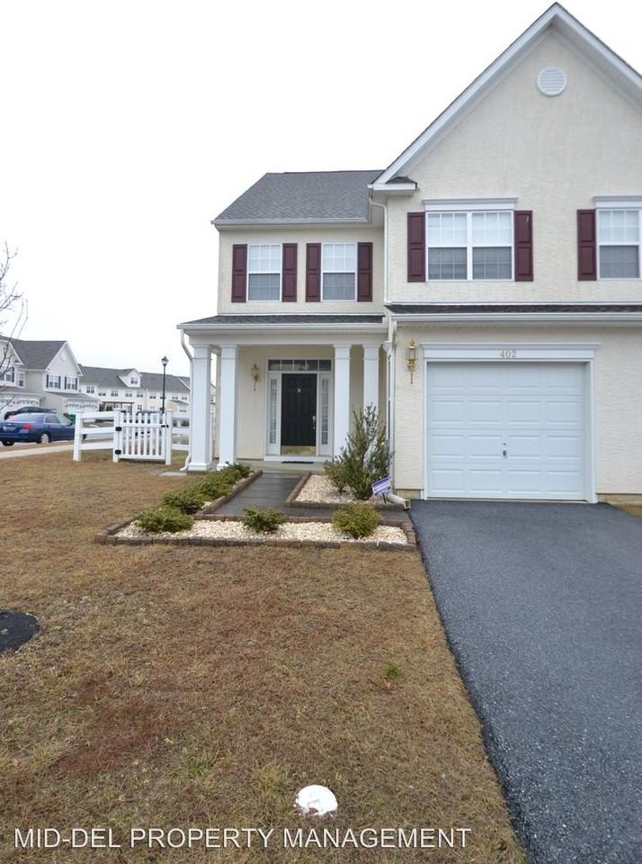 402 Wilmore Dr - Photo 2 of 28