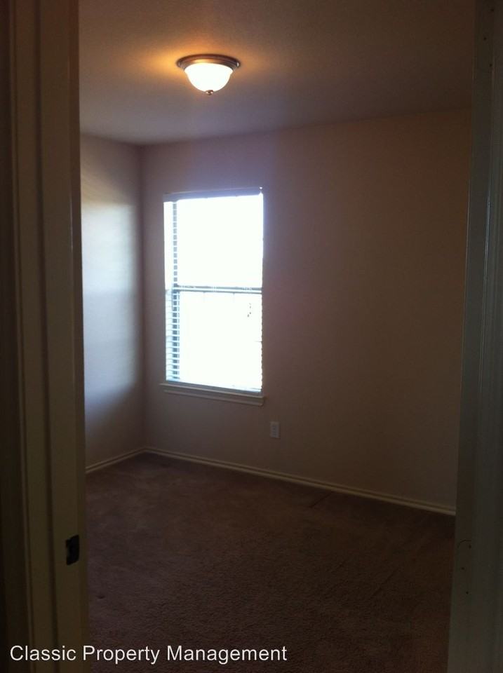 440 Canvas Ct - Photo 2 of 14