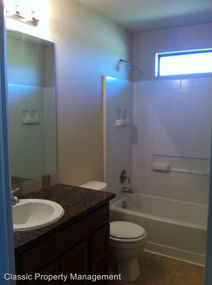 440 Canvas Ct - Photo 3 of 14