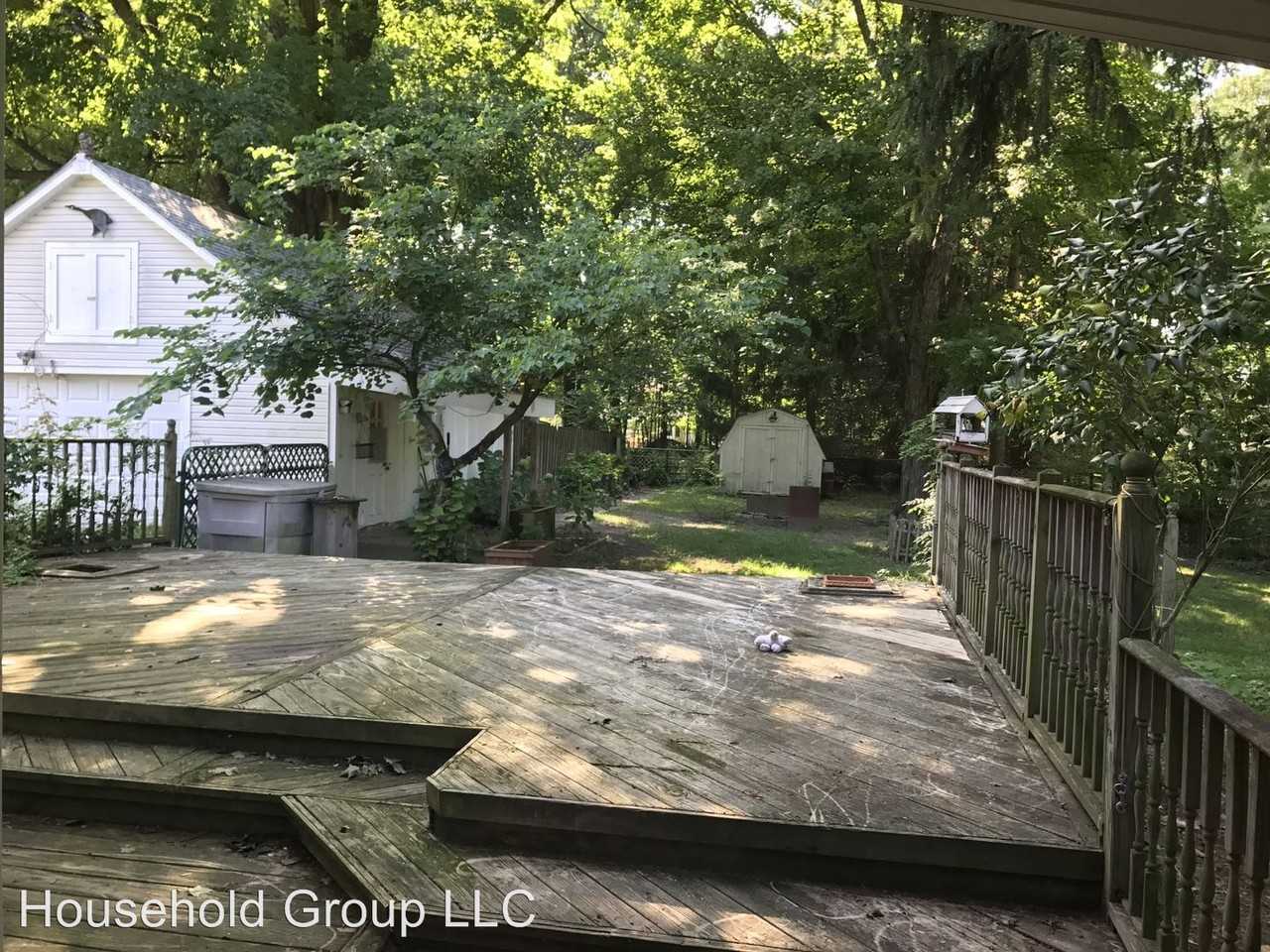 6324 Mentor Park Blvd - Photo 2 of 5