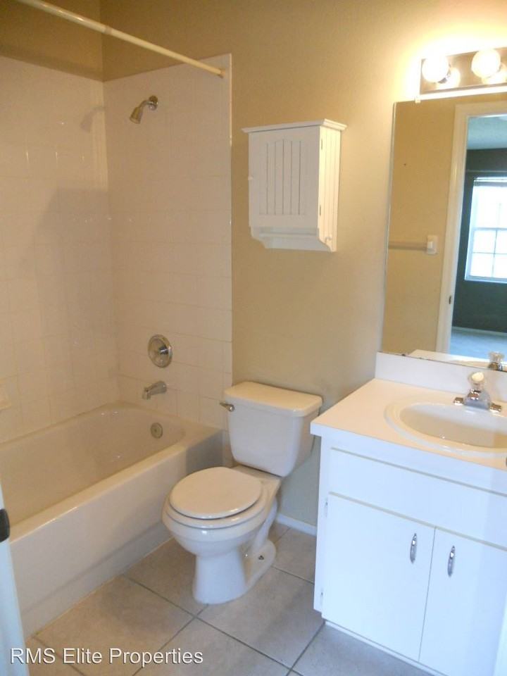 12430 Berkeley Square Dr - Photo 2 of 11