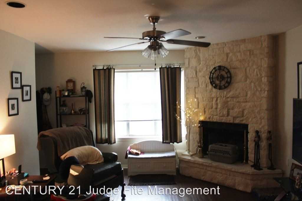 13610 Brookgreen Dr - Photo 2 of 10