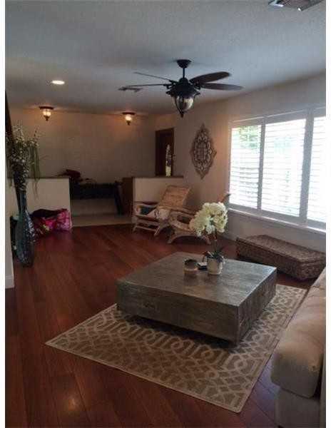 251 W Tropical Way - Photo 3 of 26