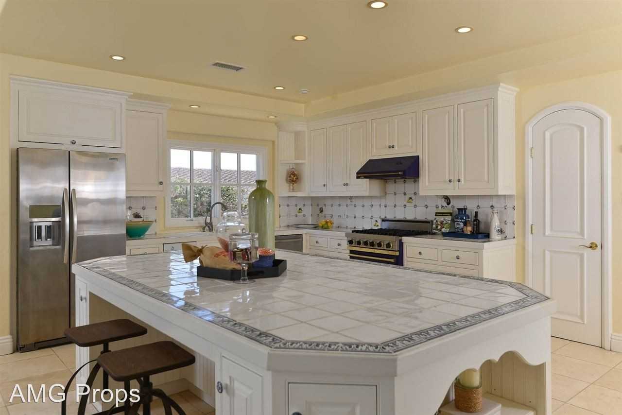 5695 Rutgers Rd - Photo 3 of 26