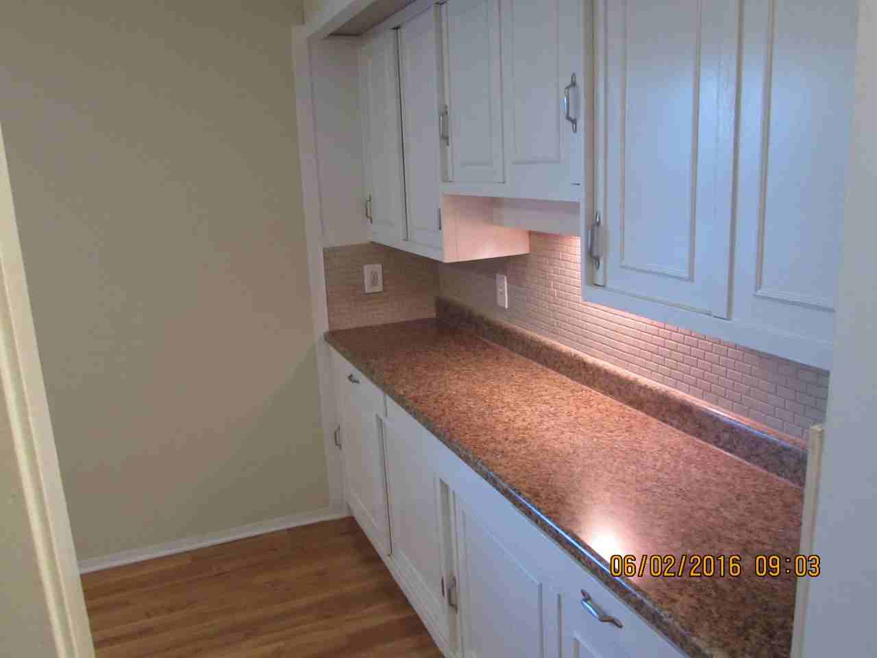 8401 E 71 Terrace - Photo 3 of 12