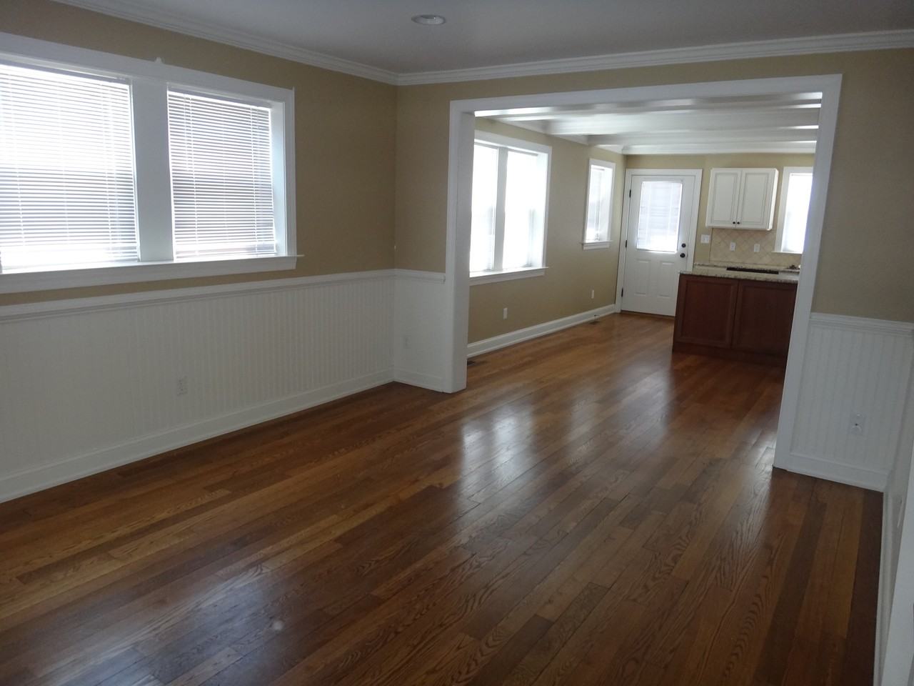 1904 Linden St - Photo 3 of 21