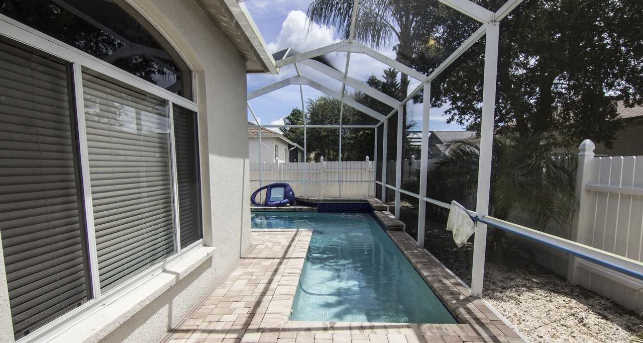 22744 Beltrees Ct - Photo 3 of 40