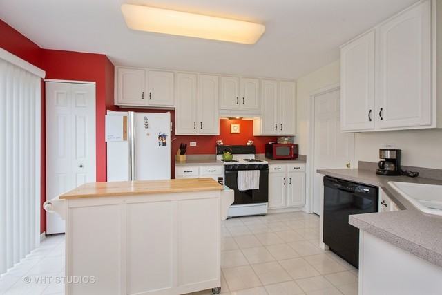 4675 Magnolia Ln #1 - Photo 3 of 10