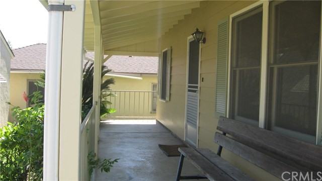 1529 N Grand Oaks Ave - Photo 2 of 15