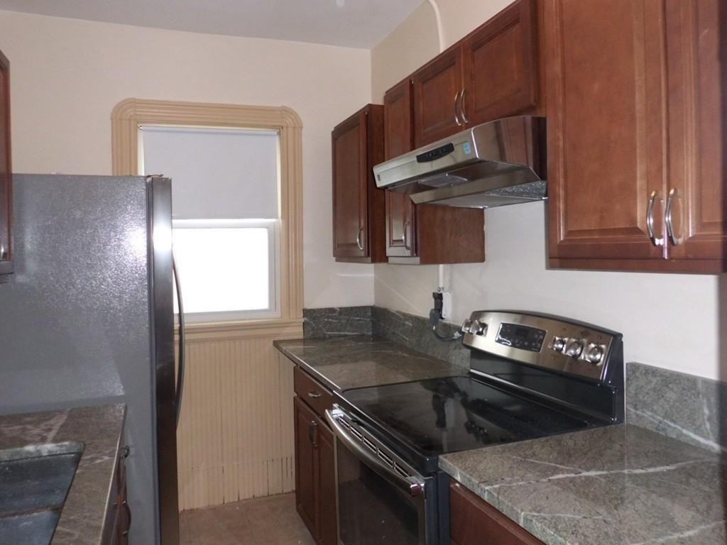 313 S Broadway #2ndFL - Photo 2 of 14