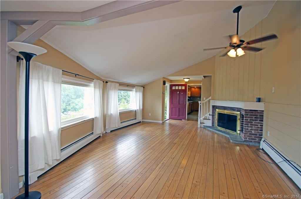 23 Hanover Rd - Photo 2 of 18