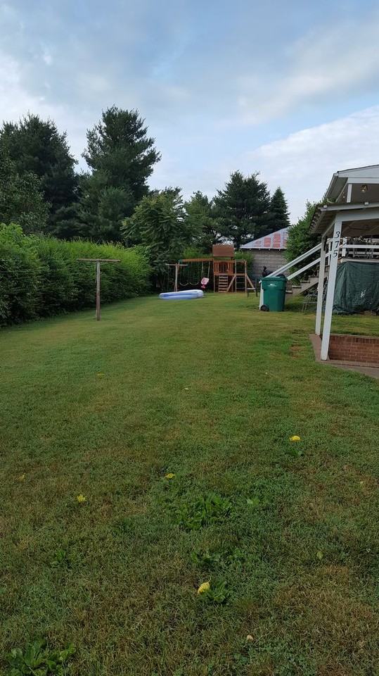 375 Thompson St - Photo 2 of 15