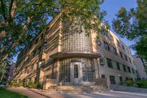 featured image of 970 N Pennsylvania St