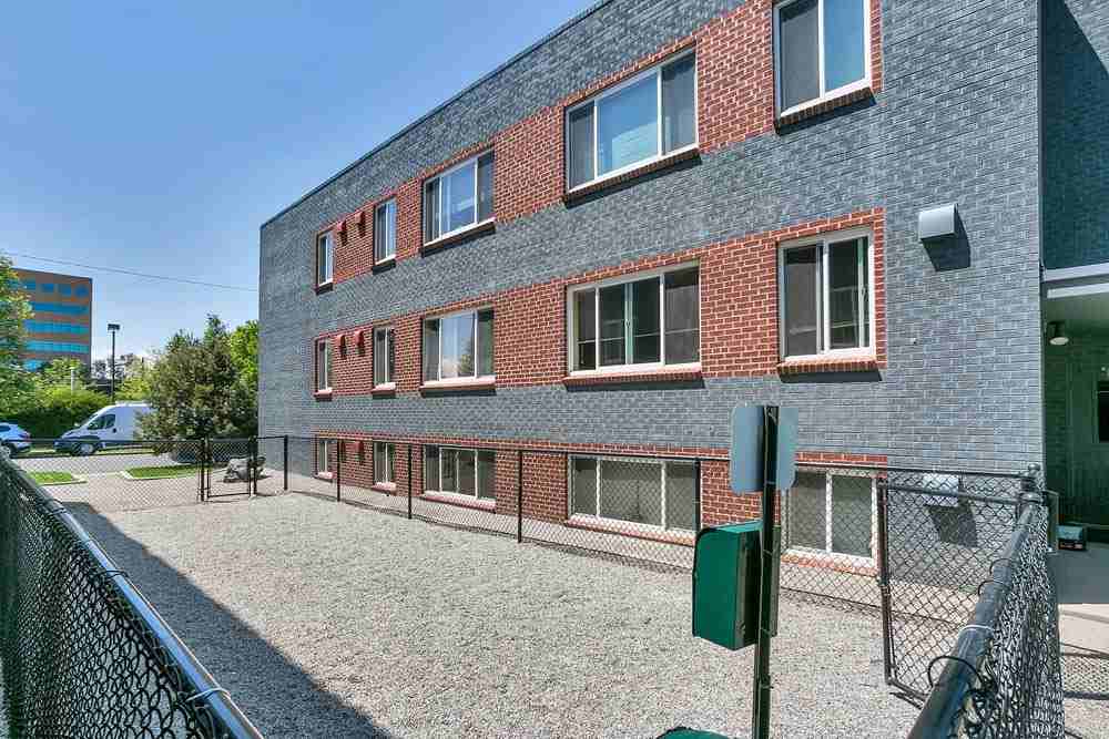 880 & 890 Dexter - Photo 5 of 30