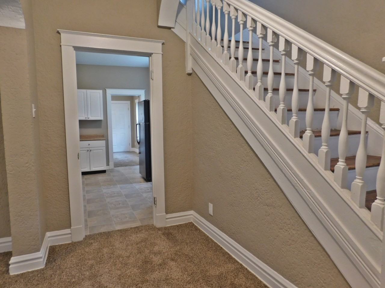 1283 Purcell Ave - Photo 3 of 20