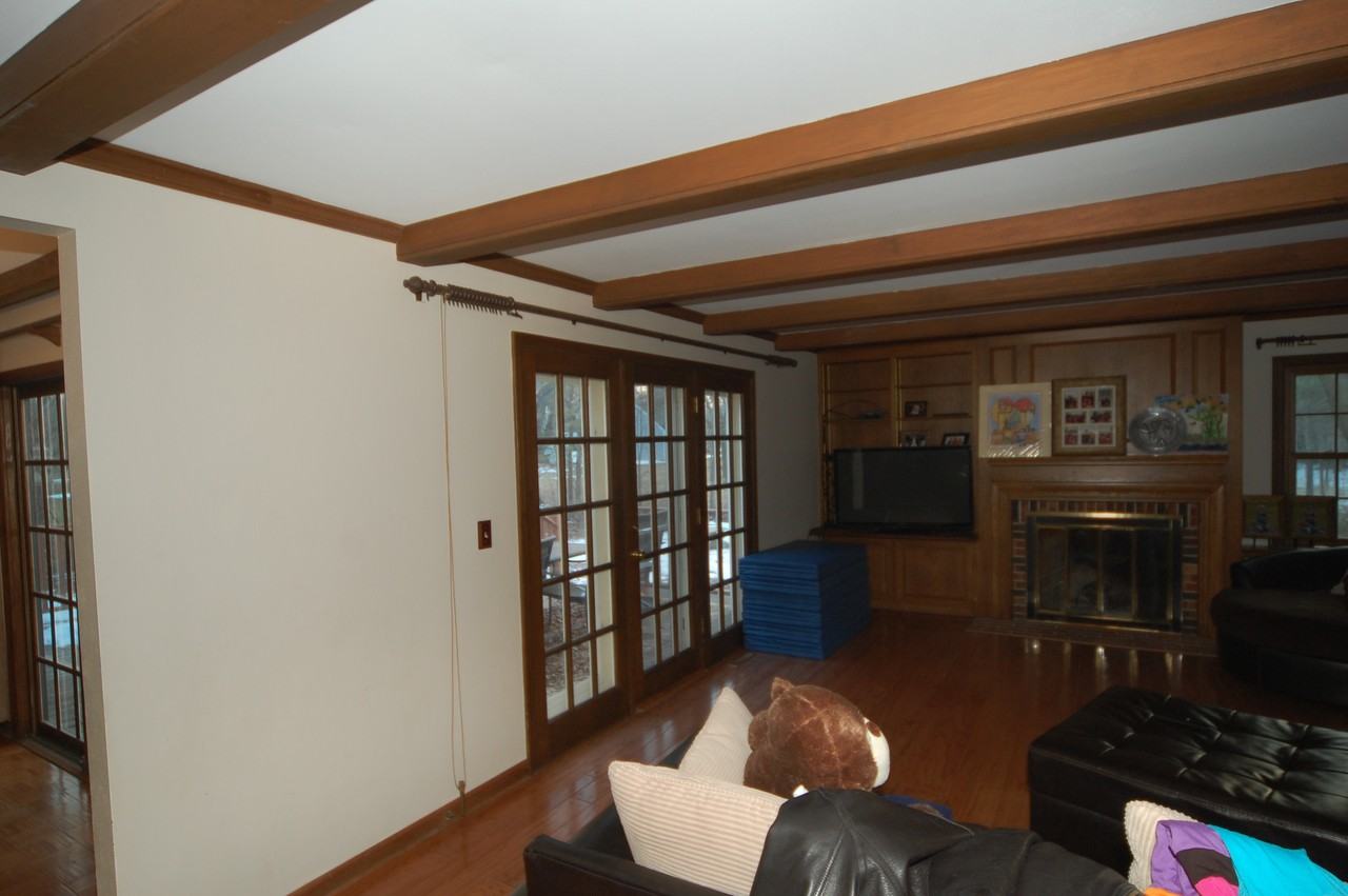 427 West Zedler Lane - Photo 2 of 12